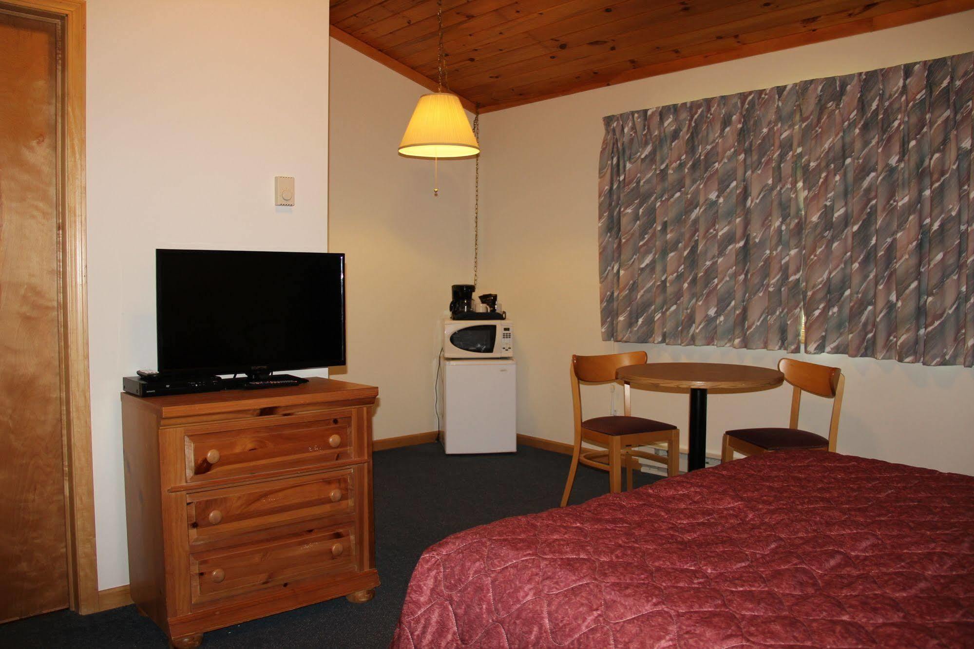 Superior Ridge Resort Motel Schroeder Ngoại thất bức ảnh