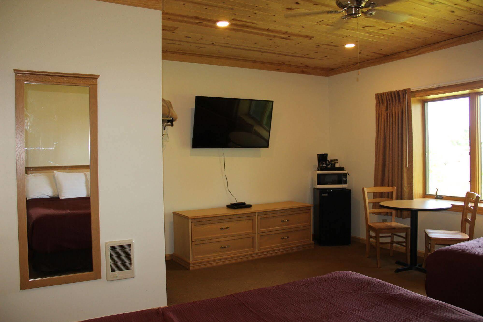 Superior Ridge Resort Motel Schroeder Ngoại thất bức ảnh